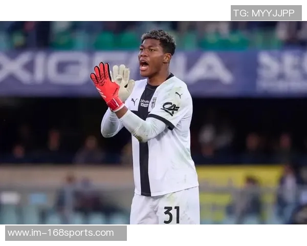 帕尔马官方推特发布铃木彩艳训练照热烈欢迎她重返赛场的精彩时刻